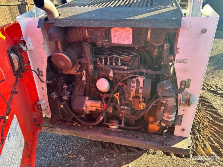 2016-bobcat-s530-image-13