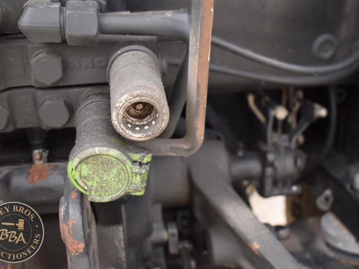 new-holland-t4.75-image-50