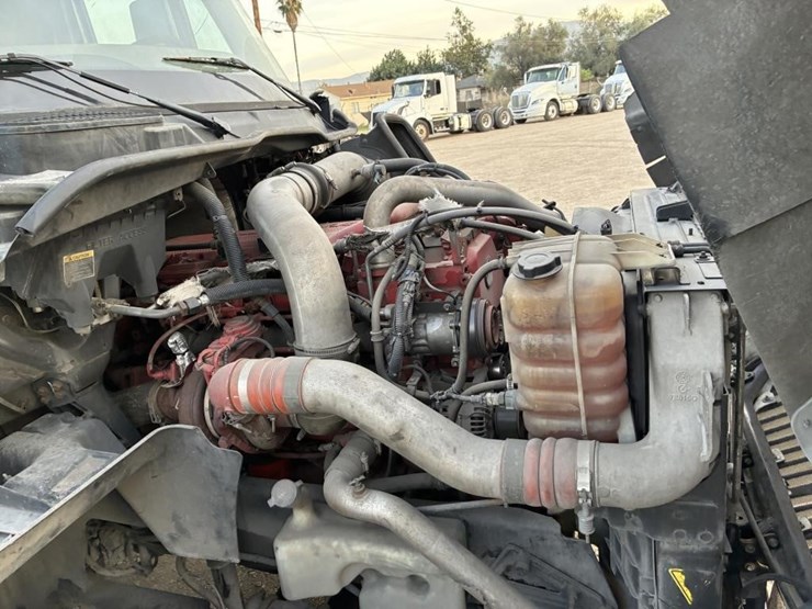 international-prostar-image-7