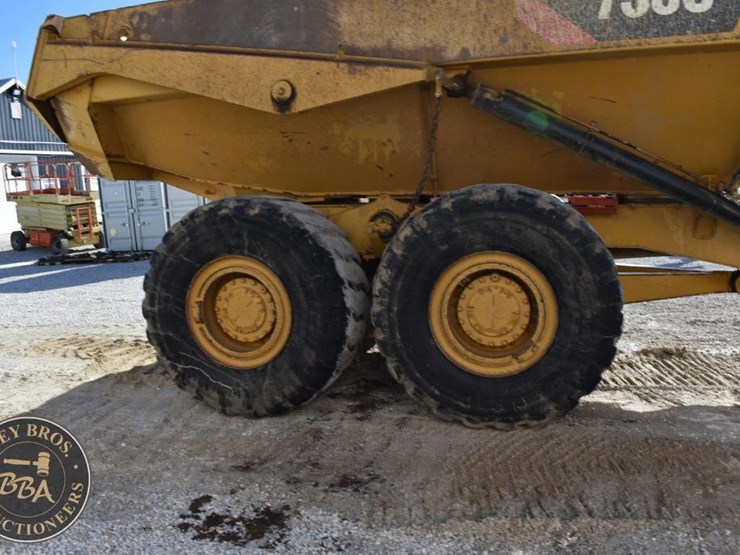 2014-caterpillar-730c-image-22