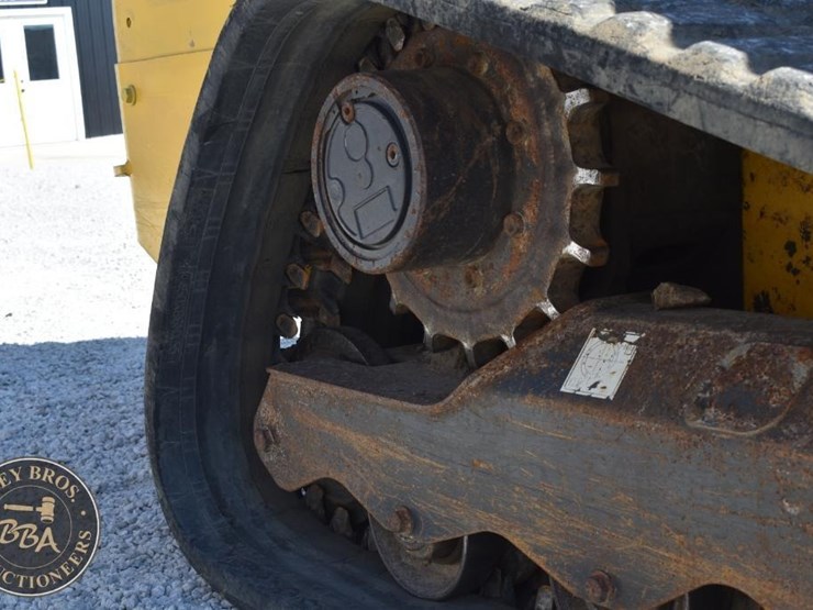 new-holland-c232-image-27