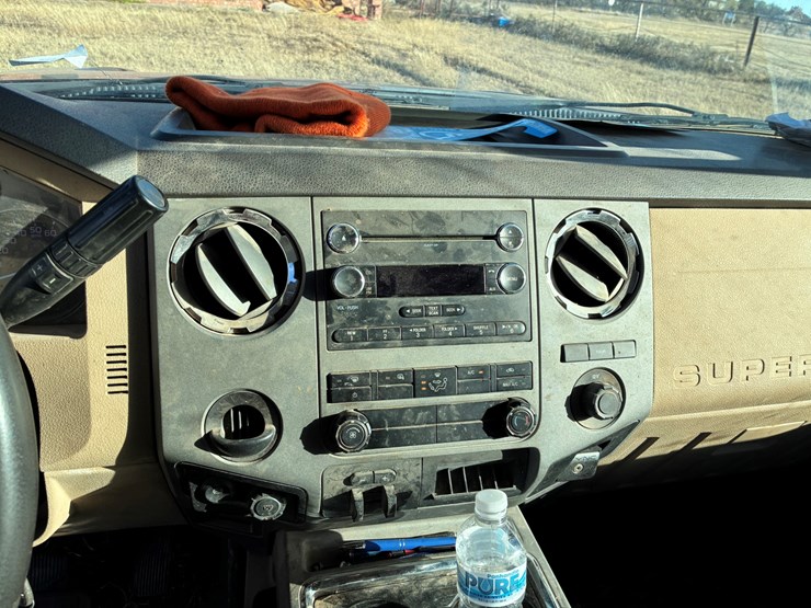 2015-ford-f350-xlt-image-7