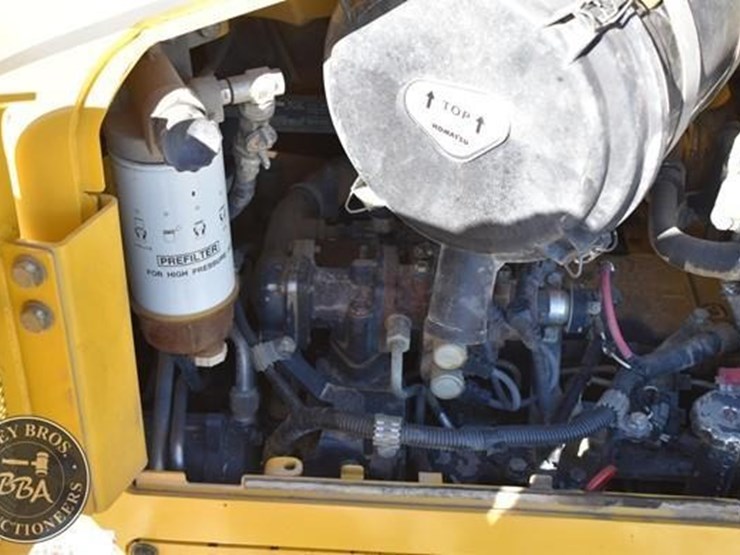 komatsu-d61exi-23-image-33