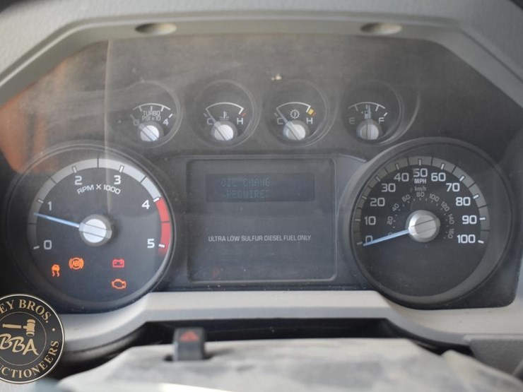 ford-f350-xlt-image-33