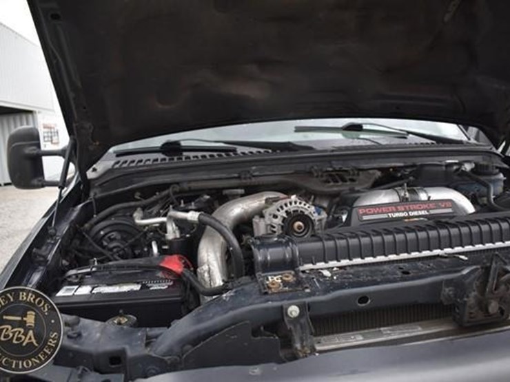 ford-f550-xl-image-38