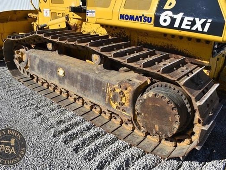 komatsu-d61exi-23-image-15