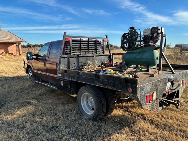 2015-ford-f350-xlt-image-4