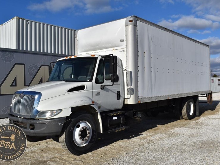 international-durastar-4300-image-1