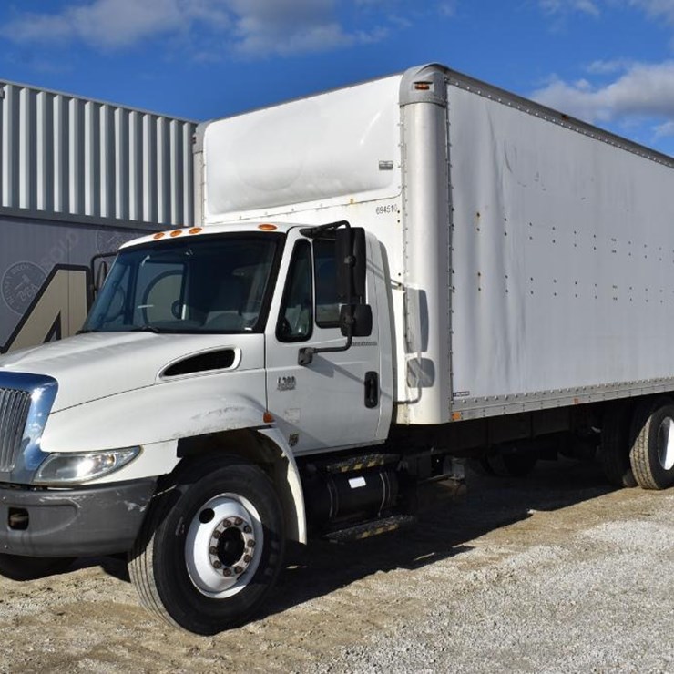 INTERNATIONAL DURASTAR 4300