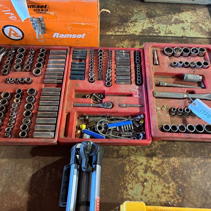 #17201 • Craftsman Socket Set