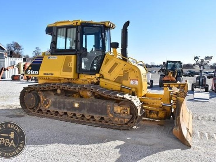 komatsu-d61exi-23-image-7