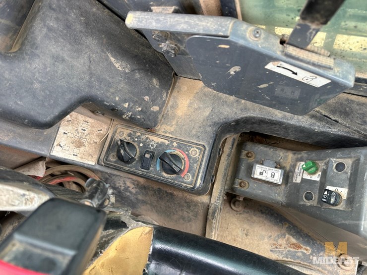 takeuchi-tl12-image-21