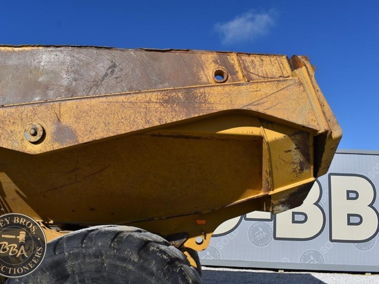 2014-caterpillar-730c-image-36