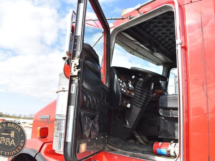 kenworth-t800-image-34