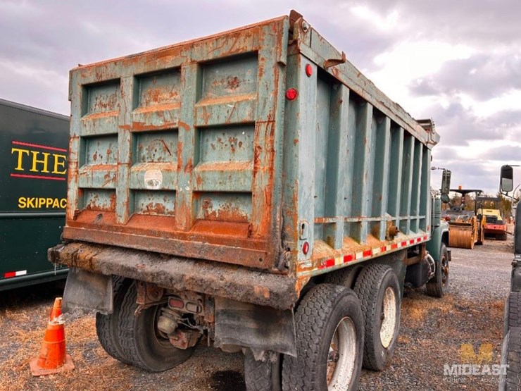 1985-mack-rd686s-image-4