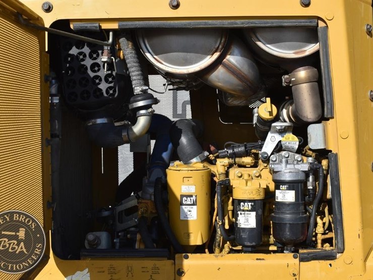 caterpillar-d6k2-lgp-image-23