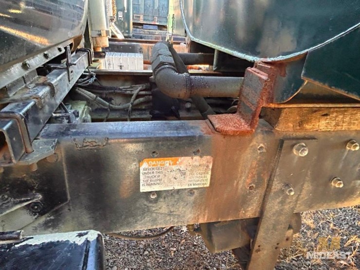 1985-mack-dm685s-image-13