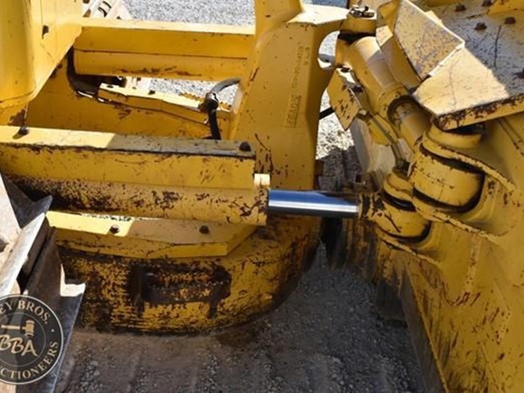 komatsu-d61exi-23-image-26