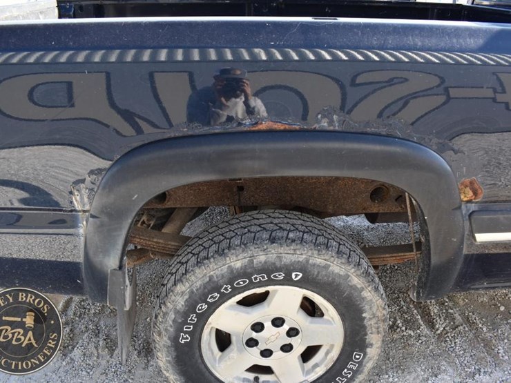 2005-chevrolet-silverado-1500-image-12