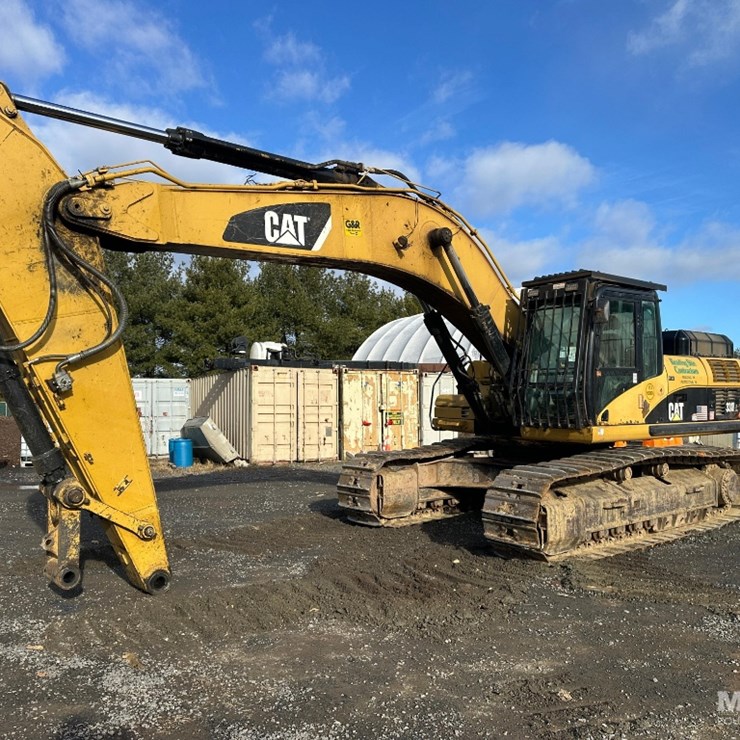 CATERPILLAR 330D
