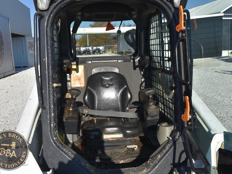 2022-bobcat-t595-image-42