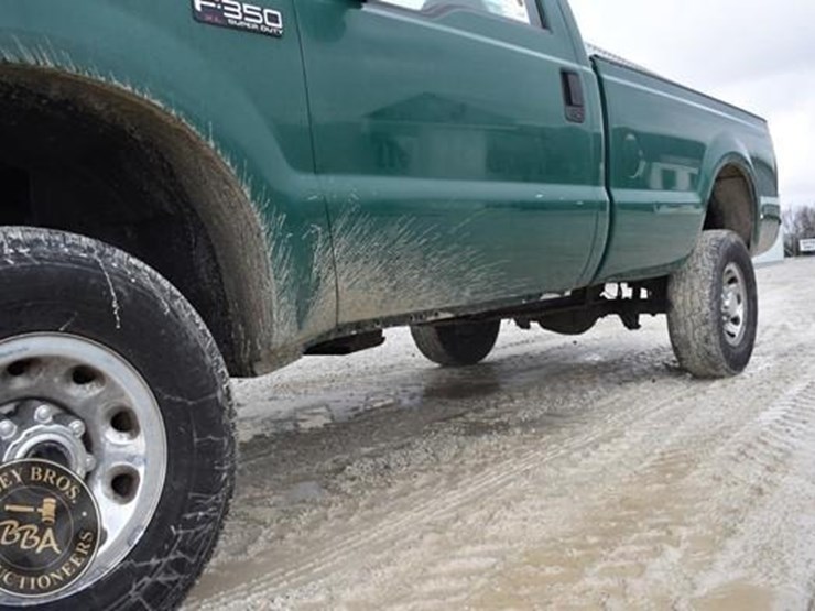 ford-f350-xl-image-35