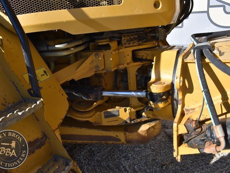 2014-caterpillar-730c-image-31