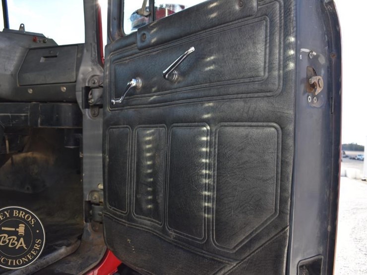 1997-mack-rd688s-image-33