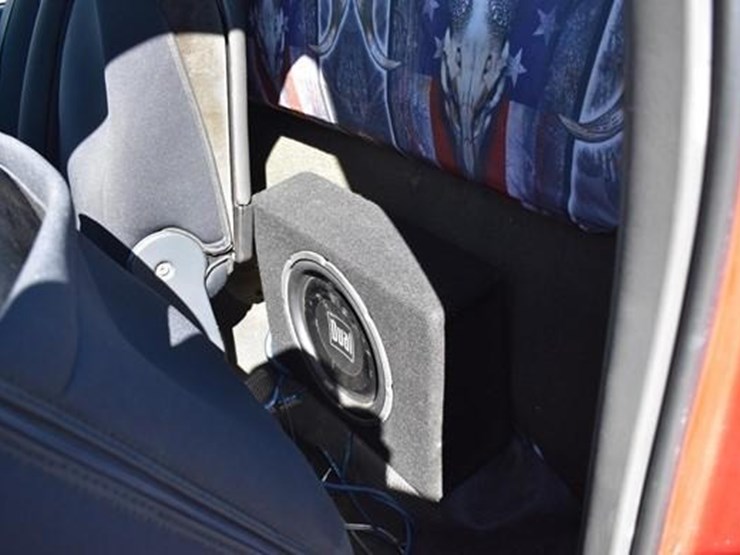 chevrolet-silverado-1500-image-14