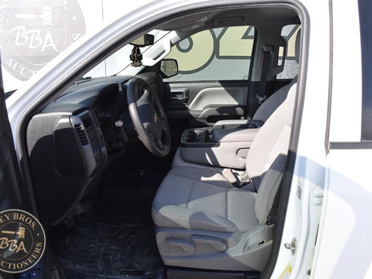 chevrolet-silverado-1500-image-13