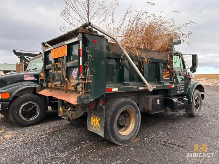 international-4900-image-4