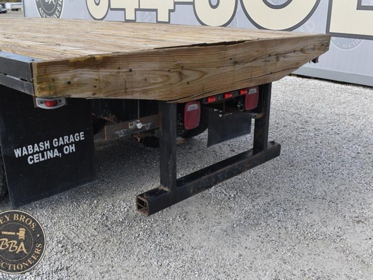 freightliner-business-class-m2-106-image-19