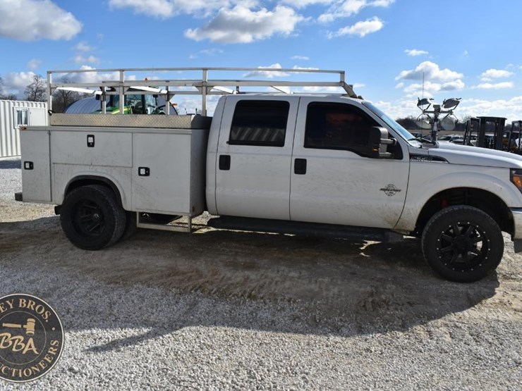 ford-f350-xlt-image-23