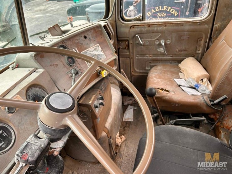 1975-dm685s-cab-and-chassis-truck,-aged-out.-image-19