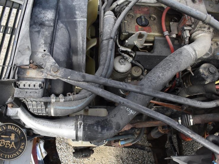 freightliner-business-class-m2-106-image-60