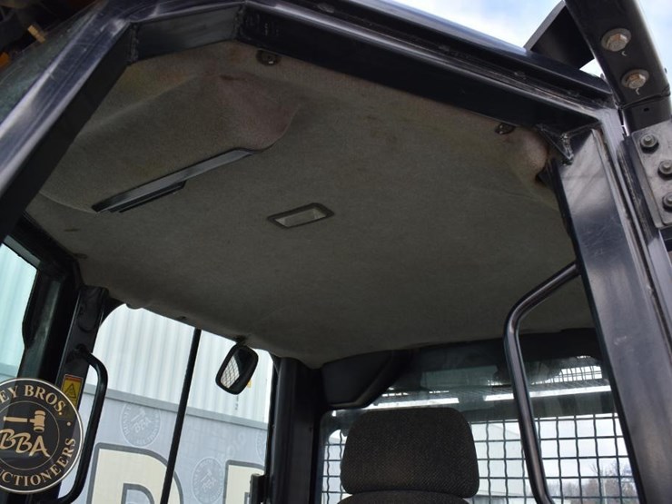 caterpillar-d6k2-lgp-image-60