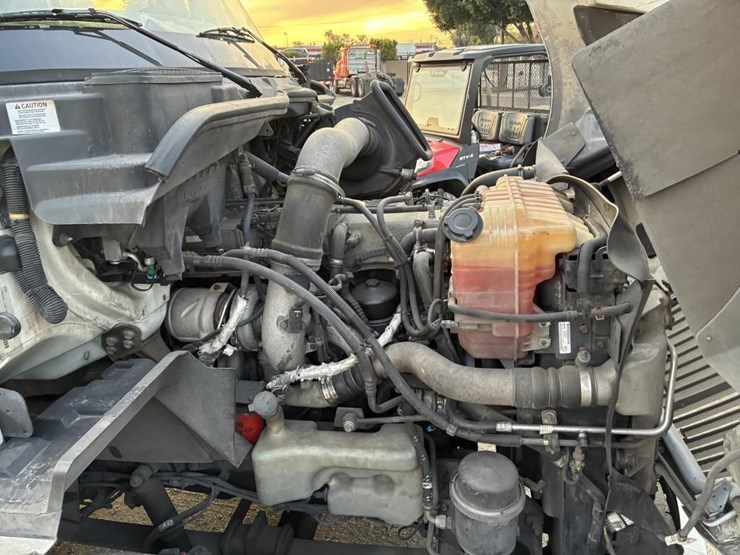 2012-international-prostar-image-6