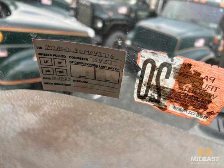 2006-mack-cv713-granite-cab-and-chassis-truck-image-19