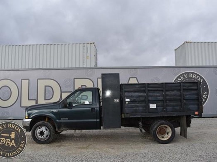 ford-f550-xl-image-15