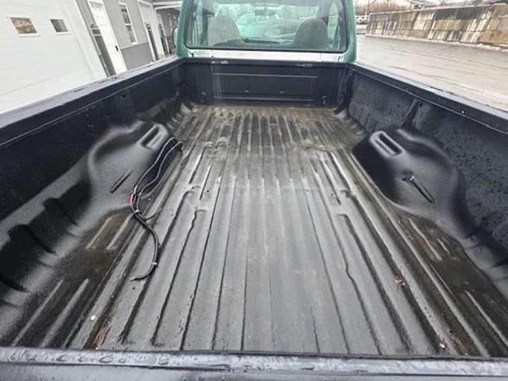 ford-f350-xl-image-13