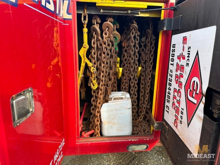 peterbilt-377-image-29