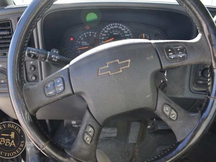 2005-chevrolet-silverado-1500-image-21