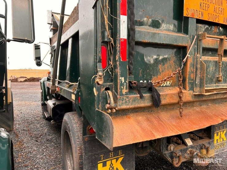 international-4900-image-2