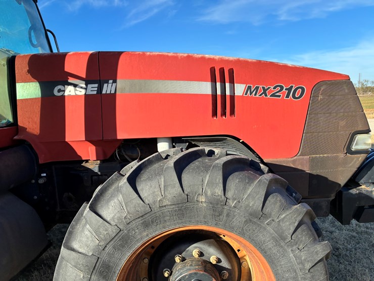 case-ih-210-image-7