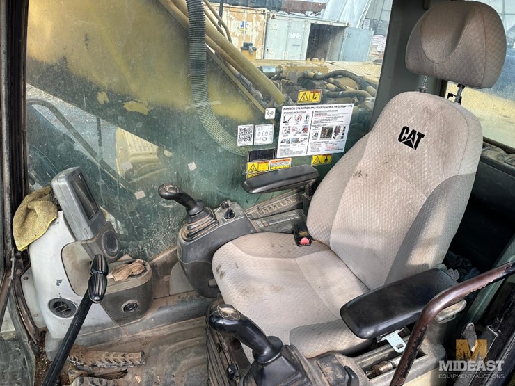 caterpillar-330d-image-43