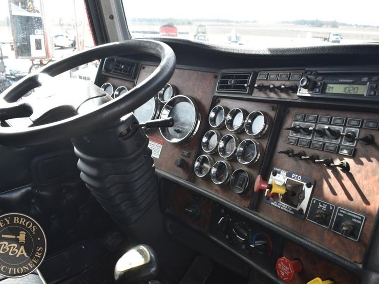 kenworth-t800-image-55