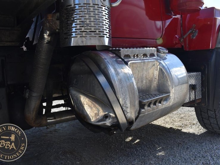 1997-mack-rd688s-image-12