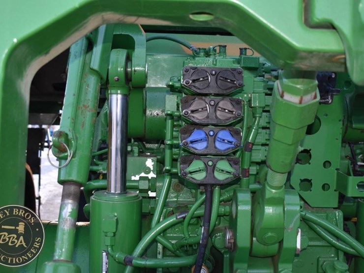 john-deere-8rt-370-image-33