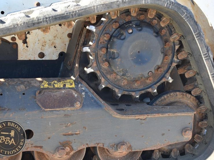 2022-bobcat-t595-image-17