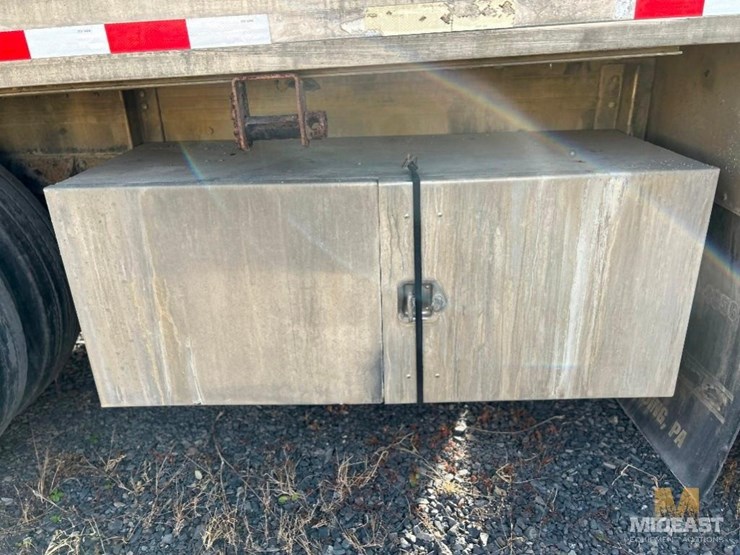 2001-reitnouer-trailer-image-16